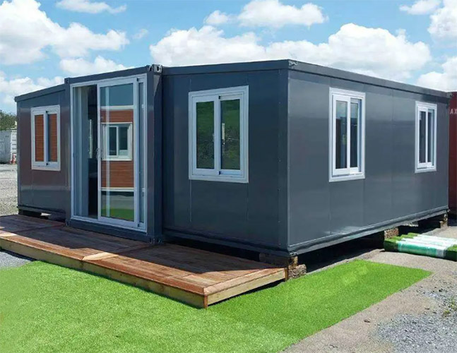 Tugann Folding House buntáistí uathúla agus tá ionchas an -leathan ar fheidhmchlár aige